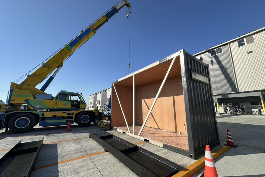 スクリーンゴルフ用コンテナご購入いただきました！