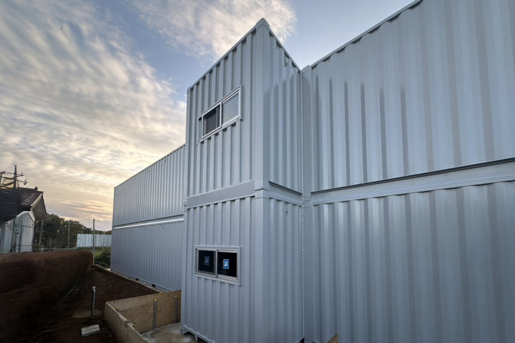 40フィート/20フィートコンテナ設置作業 福岡 コンテナハウス